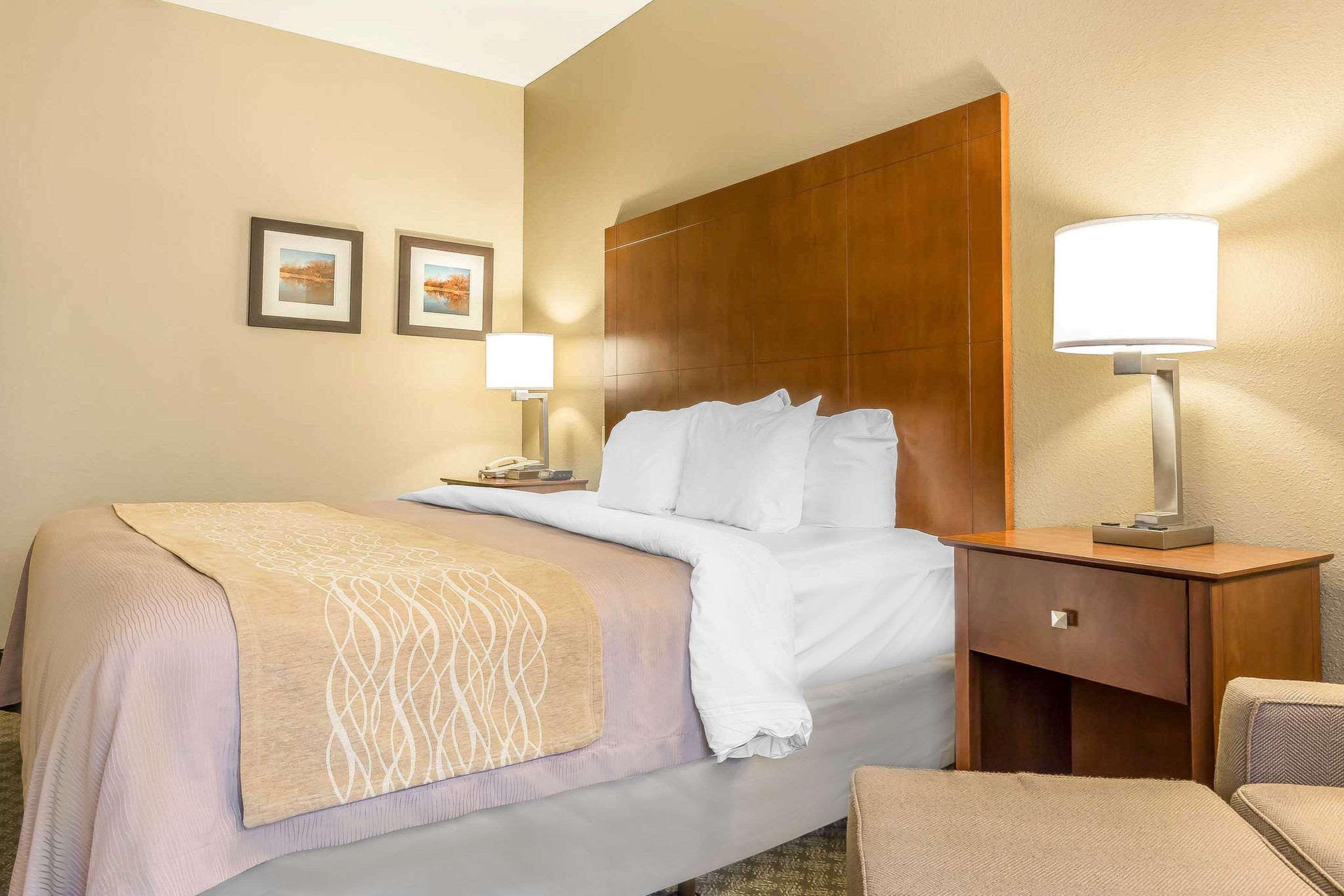 Comfort Inn & Suites East Moline Near I-80 Exterior foto