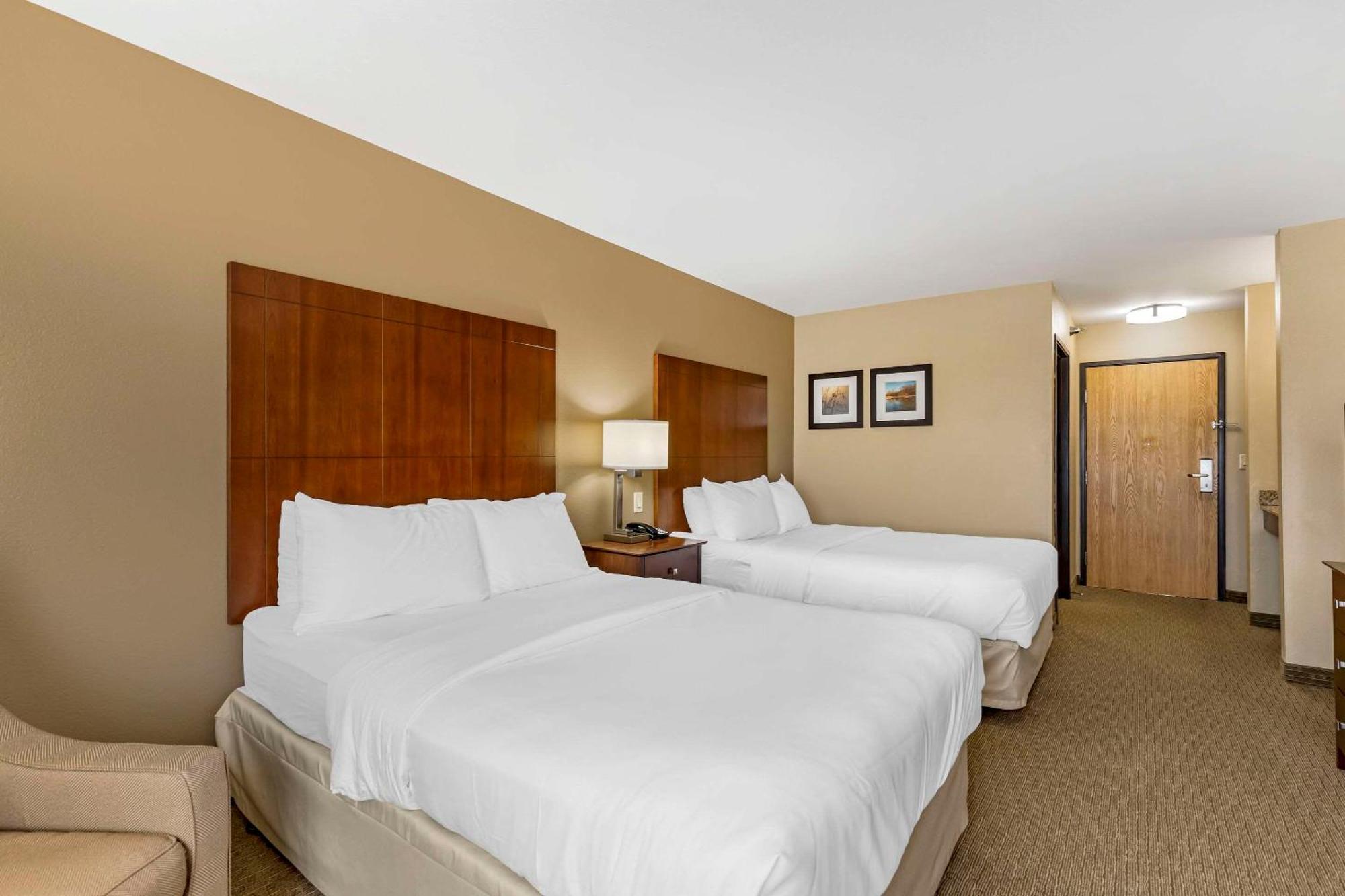 Comfort Inn & Suites East Moline Near I-80 Exterior foto