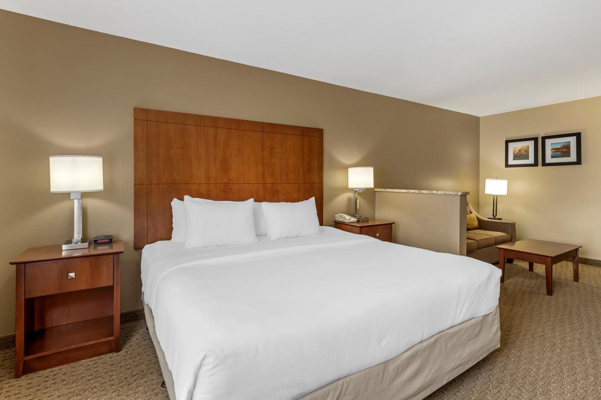 Comfort Inn & Suites East Moline Near I-80 Exterior foto