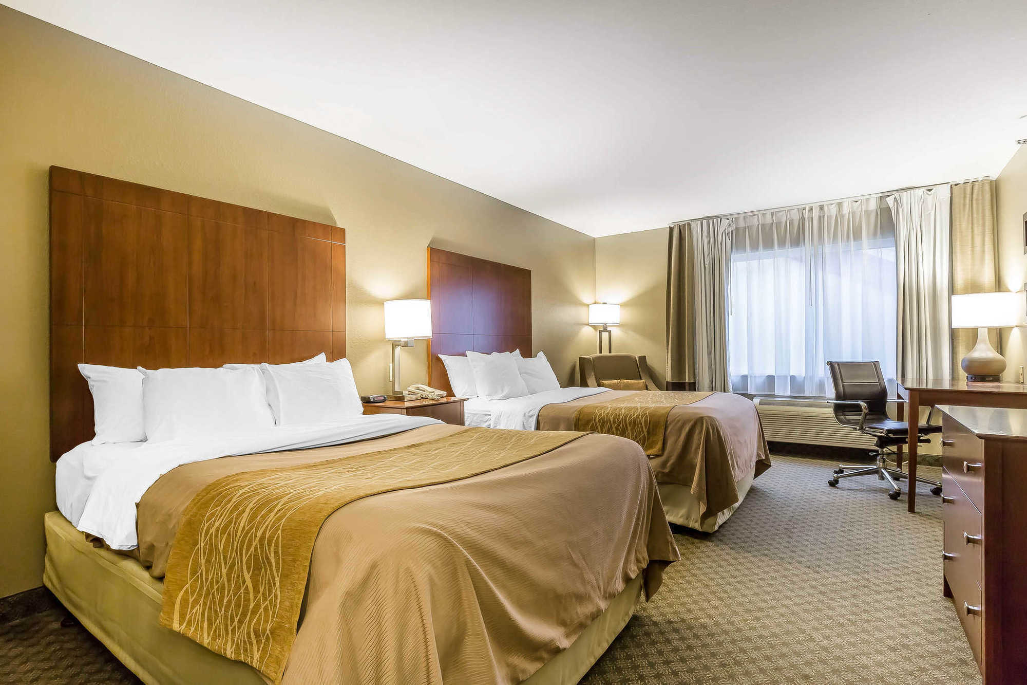 Comfort Inn & Suites East Moline Near I-80 Quarto foto